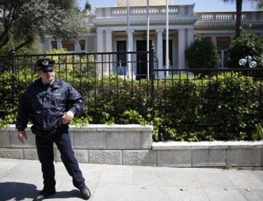 Η ανακοίνωση των αναρχικών του «Ρουβίκωνα» για το «ντου» στο Μέγαρο Μαξίμου